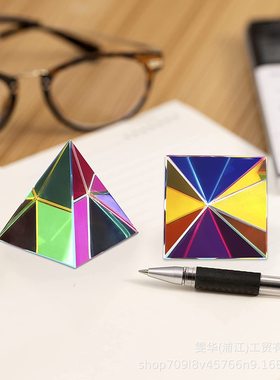 亚马逊混彩色立方体水晶玻璃三色立方体合色棱镜办公室桌摆件玩具