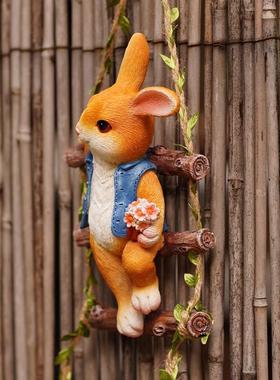 可爱兔子爬梯壁挂户外花园庭院树挂阳台管道花盆挂幼儿园装饰摆饰