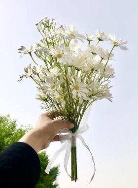 ins风小雏菊彷真花束 手捧花拍照道具荷兰菊 写真摄影道具手拿花