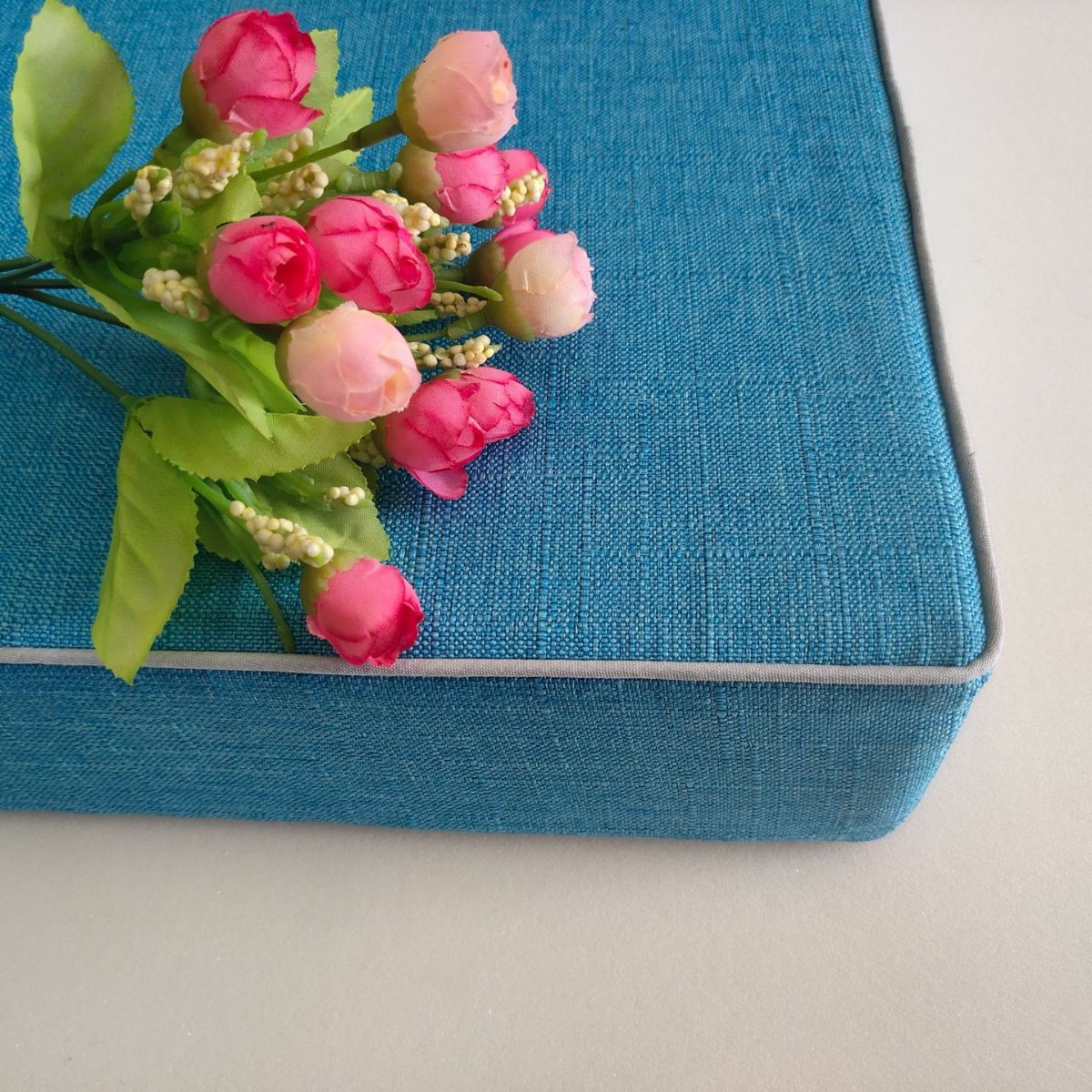 Customized high-density sponge sofa seat cushions hardened and thickened customized replacement solid wood mahogany sofa seat cushions bay window cushions