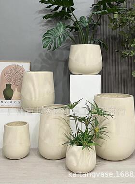 北欧玻璃钢桌面ins花瓶商场花艺居家咖啡馆展厅软装落地绿植摆件