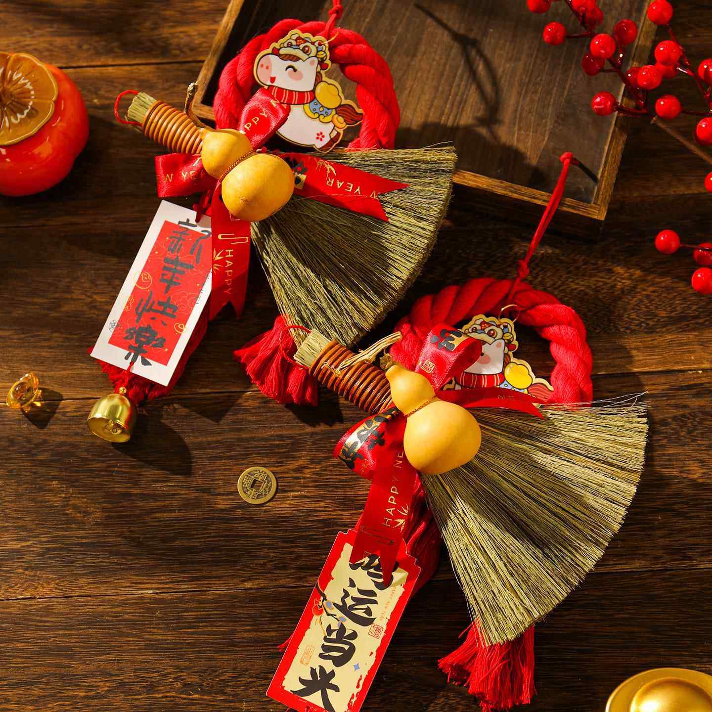 马年2026新年装饰品扫把挂件入户门过年春节喜庆挂饰氛围场景布置,淘宝优惠券,粉丝福利购,淘宝优惠卷