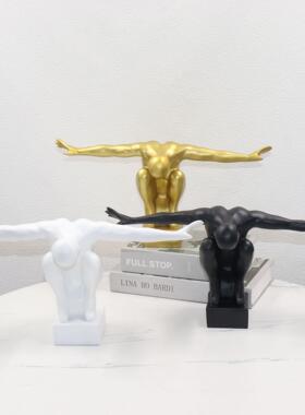 样板房书房客厅饰品摆件树脂创意家居雕塑展翅人现简约软装工艺