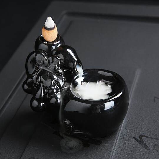 Factory direct sales creative backflow incense burner backflow incense sandalwood ceramic incense burner ornaments available