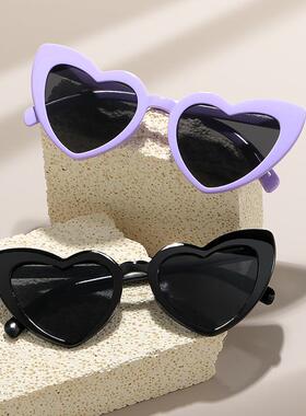 2024新款跨境欧美风太阳镜爱心女士墨镜时尚大脸显瘦异形桃心眼镜