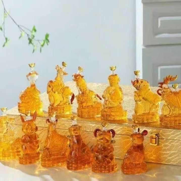Supply of twelve zodiac bubble wine bottles, animal thickened glass wine bubblers, high borosilicate glass wine bottles
