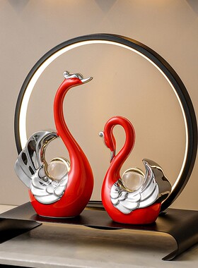 高级入门玄关摆件轻奢高档水晶球天鹅一对客厅酒柜电视柜装饰品结