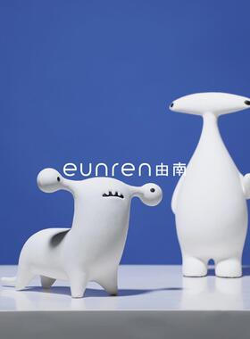 现代简约创意外星人物抽象卡通客摆件厅家房居样儿板间YN-BJ164童