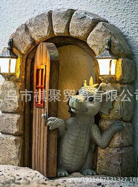 跨新品恐脂龙爬境窗户花园摆件树工艺品看书818055开门摆件儒雕像