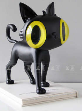 现代简约轻奢创意招财大眼猫摆件客厅入户玄关桌电视柜儿童房装饰