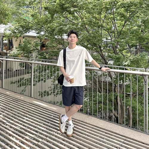 藏青休闲 口袋工装短裤男生夏季2026新款宽松百搭简约五分裤子 - 图1