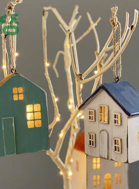 YBOX创意木制小屋耶诞发光小挂件礼品文创覆古工艺品摆饰手工艺品