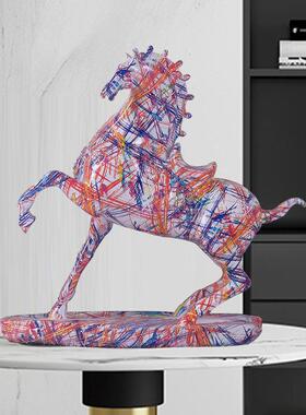 创意马到成功摆件客厅现代彩马酒柜装饰品办公室书房招财开业礼物