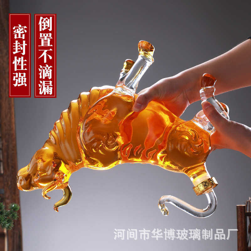 Ox-shaped bubble wine bottle creative craft wine bottle transparent glass zodiac wine bottle ornament bubble wine empty bottle sealed white wine bottle