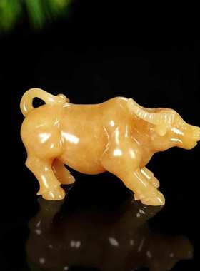 米黄玉生肖牛摆件家居办公装饰黄玉牛气冲天立体牛摆件