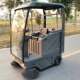 Ride-on sweeper DP-1400 sweeper ໄຟຟ້າ sanitation sweeper ອຸດສາຫະກໍາຊຸມຊົນຊັບສິນທໍາຄວາມສະອາດຖະຫນົນຫົນທາງ