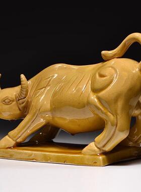 黄色陶瓷牛摆件十二生肖黄牛吉祥物客厅卫生间正北缺角补角工艺品