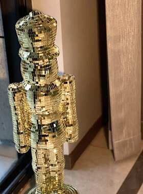 创意家居客厅装饰摆件玻璃胡桃夹子电视柜落地摆件装饰品现货批发