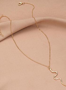 Snake pendant necklace women跨境简约百搭玫瑰金蛇形吊坠项炼女