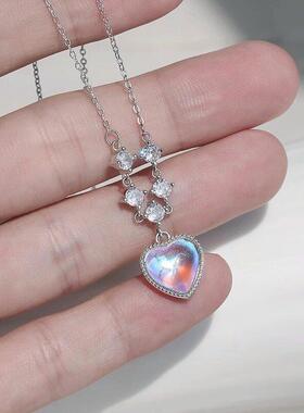 Moonlight Love Necklace Female Temperament Sweet Girl Heart