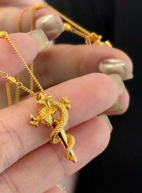 蛇年生肖权杖吊坠项链女黄金色小众设计个性轻奢 ins时尚锁骨链