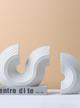 现北欧极简红白几何线条陶瓷摆件家居样板间酒店会所软装饰品