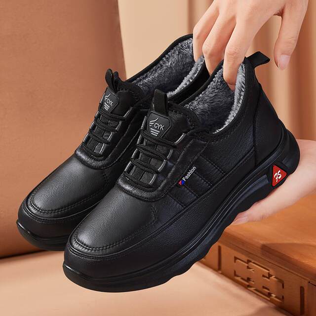 New winter Laobei cloth shoes for men, Beijing velvet thickened and warm shoes for the elderly, soft soles, non-slip, middle-aged and elderly sports shoes