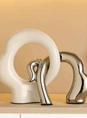 创意办公桌吧台前台开业摆件入户玄关酒柜卧室柜电视柜艺术装饰品