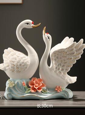 正品陶天鹅摆件客厅欧式饰卧室白天鹅家居桌面摆件瓷玄关装品礼结