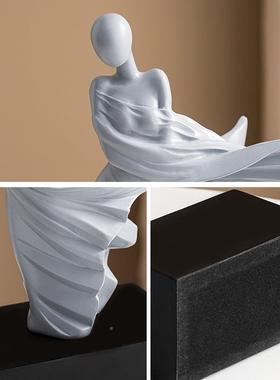 中古风春风魅影人物艺术摆件高级感雕塑客厅书房玄关酒柜家居饰品