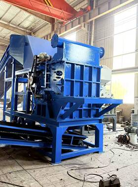 加重重型金属破碎设备报废汽车壳体车架破碎处理钢厂投料加工机器