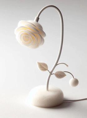 创意植绒玫瑰花台灯小夜灯 儿童房植绒玫瑰家居装饰摆件饰品桌摆