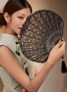 古典绣花蕾丝折扇女式折叠旗袍扇舞蹈古风黑色扇子便携小圆扇夏天