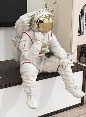 2025新年电视柜摆件太空人太空人摆件大号轻奢高档新家乔迁礼物