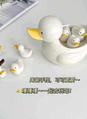 手绘陶瓷日式小鸭子筷子架快枕筷托创意酒店餐桌水果盘摆件装饰