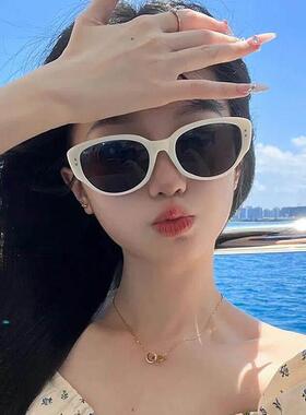 白色猫眼太阳眼镜网红太阳眼镜2025新款ins欧美辣妹风墨镜拍照女