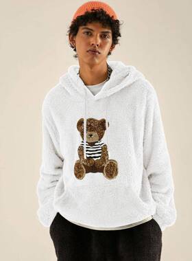 Men's Cartoon Bear Embroidered Drawstring Plush Hoodie