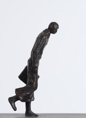 现代意式极简人物相遇抽象倒影摆件茶室书房桌面家居装饰摆件