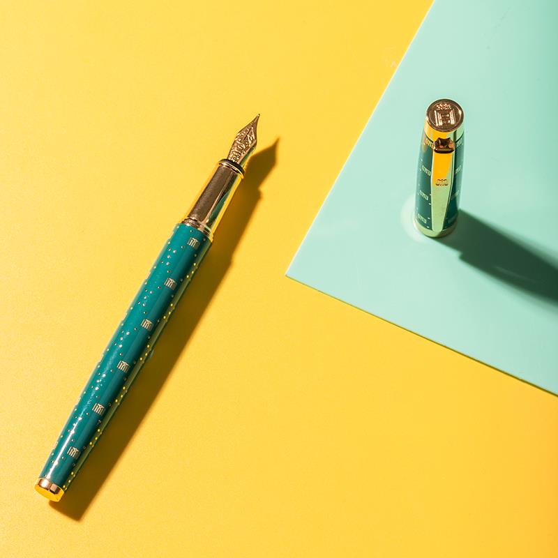 Authentic products are new in the Forbidden City, stroke pen set, business official stationery gift box, commemorative souvenirs office cultural and creative steel gift