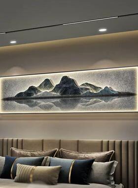 新款直销现代简约卧室装饰画背有靠山床头挂画山水画轻奢主卧房间