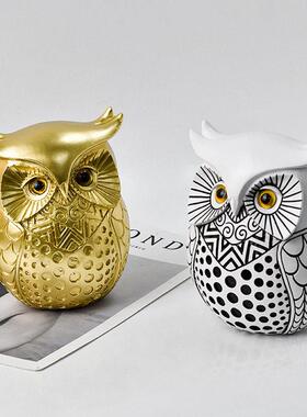 简单和轻豪华猫头鹰动物树脂工艺品装饰家庭客厅电视柜桌面玄关装