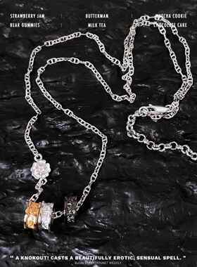 Tricolor Tang Grass Pattern Passepartout Flower Pig Nose Cha