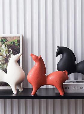 休闲现代陶瓷马彩马饰品家居客厅电视柜酒柜办公室无障碍豪华高端