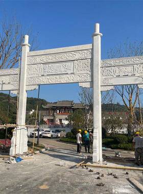 厂家定制石牌坊冲天式景区寺庙三门五门花岗岩石牌楼村口石雕门楼