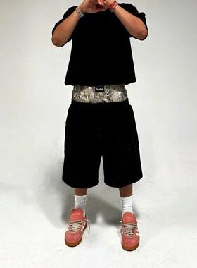 Men's Letter Print Drawstring Waist Loose Shorts