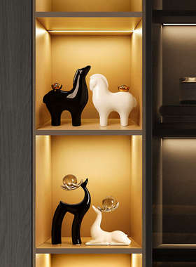 马上有钱家居客厅玄关酒柜装饰品摆件轻奢高档办公室桌陶瓷工艺品