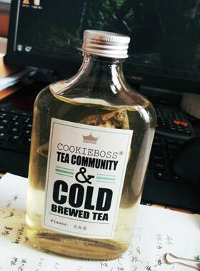 一次性玻璃饮料瓶油柑茶瓶酒瓶 创意包装瓶 扁方型瓶 ins果汁杯外