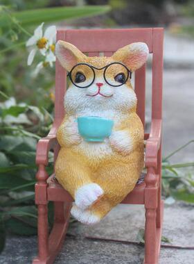 创意可爱小兔子摇椅摆件阳台造景咖啡厅办公桌面树脂送礼儿童房