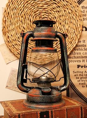 老式复古煤油灯露营手提马灯年代感怀旧老物件拍摄道具装饰品摆件