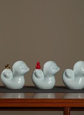 景德镇陶创意招财生肖蛇摆件客厅吉祥物国风办公室装饰新年礼品